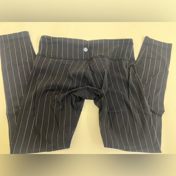 Lululemon vertical striped leggings - Picture 2 of 3